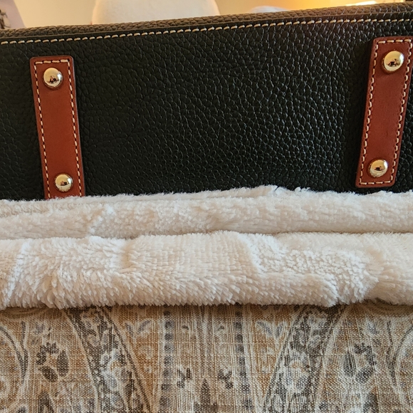 Black Dooney & Burke Pebble Leather Shoulder Hobo Bag - Picture 6 of 6